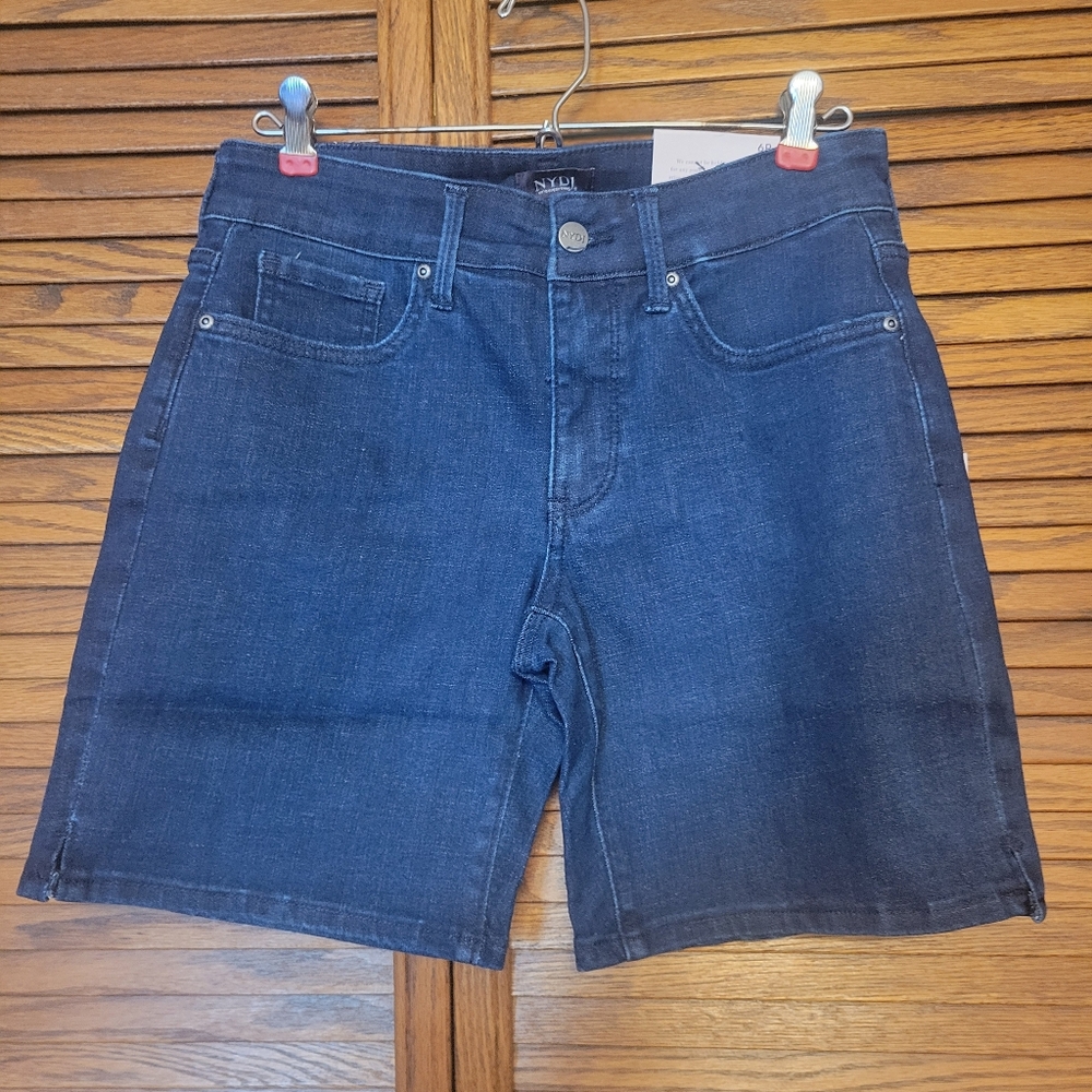 NYDJ NWT Arise Ella Short W Sideseam Slit Size 6 Petite